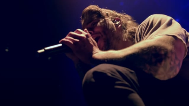 BLABBERMOUTH.NET