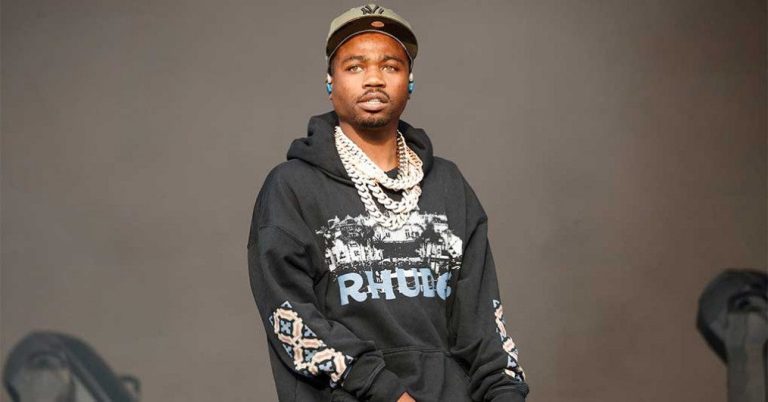 Roddy Ricch est dans sa zone alors qu'il enregistre 10 chansons en une nuit
