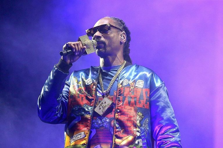 Le rappeur reste neutre dans la controverse du Super Bowl entre Kendrick Lamar et Lil Wayne
