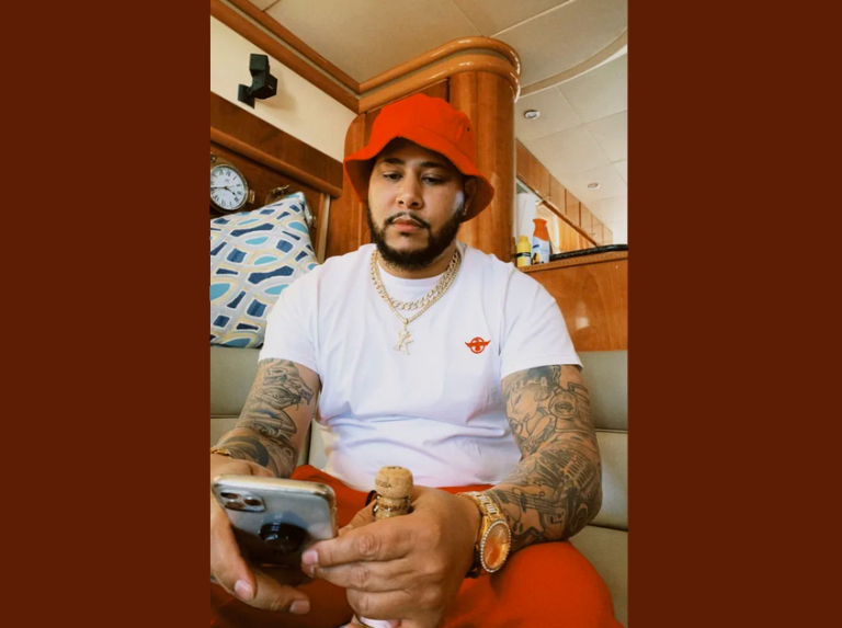 "Baby Blue" d'Action Bronson aurait volé le rythme de "Try Me" de Kay Nine Tha Boss
