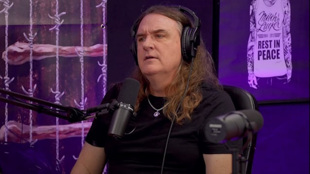 BLABBERMOUTH.NET