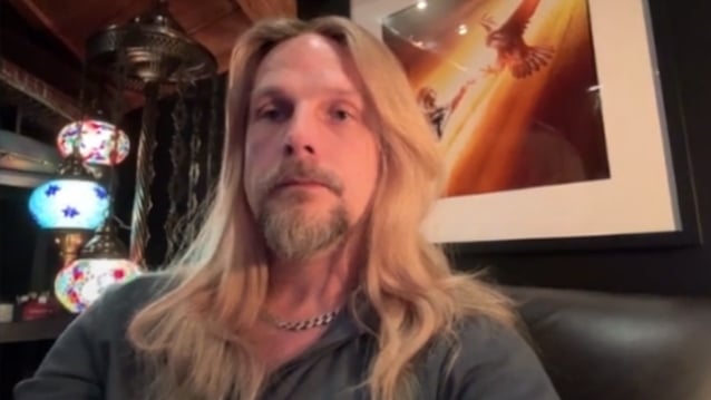 BLABBERMOUTH.NET