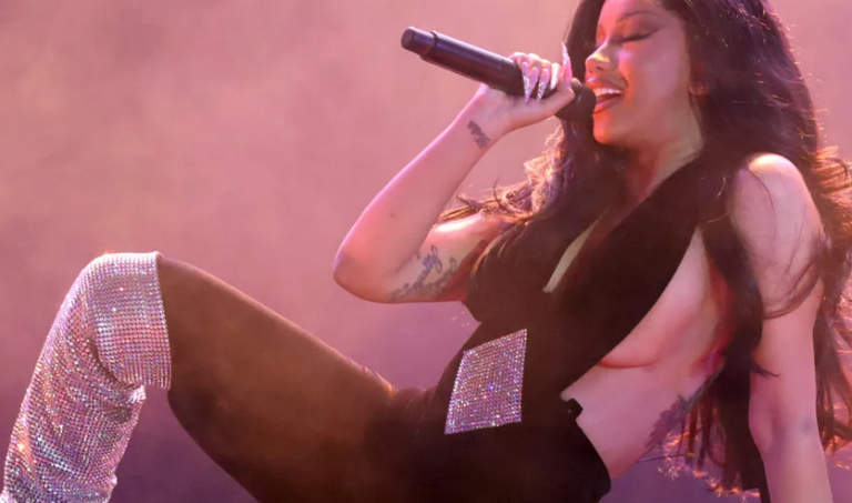 Cardi B parle de sa véritable valeur nette et de ses défis actuels dans la création musicale
