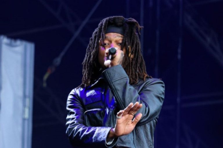 JID et Anycia dévoilent une collaboration électrisante lors des débuts du Dreamville Festival
