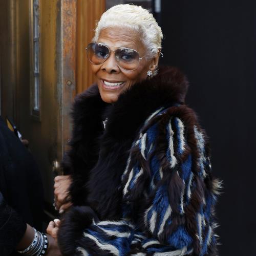 Dionne Warwick a parlé aux artistes des paroles ouvertement sexuelles dans la musique pop moderne
            

