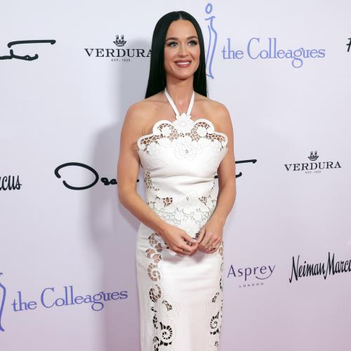 Le label de Katy Perry répond aux allégations concernant le tournage du clip de Lifetimes
            

