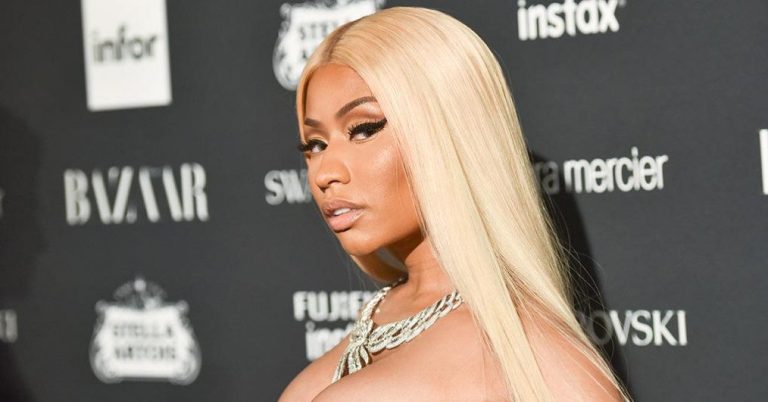 Nicki Minaj propose à un fan de voyager en tournée après la déception de Cleveland
