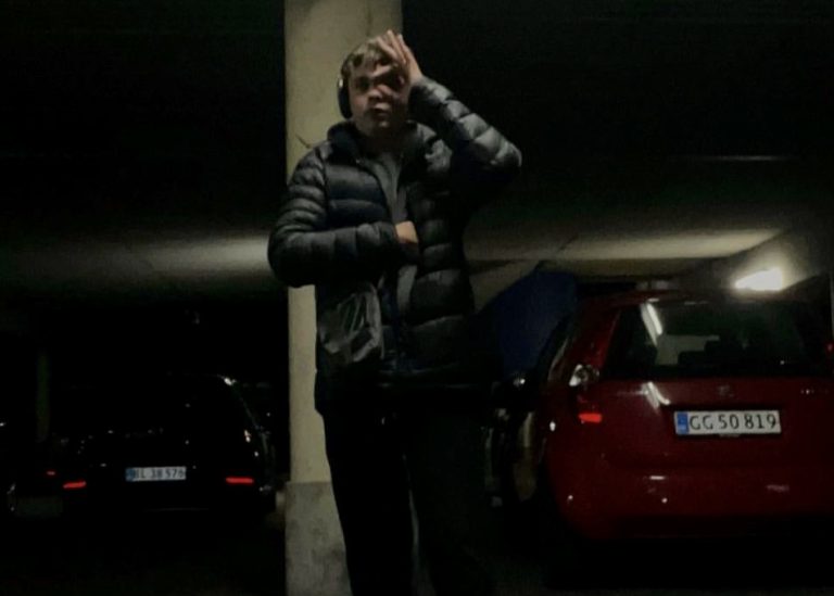 Crazyaimone sort une nouvelle chanson « Hijack A Jet »
