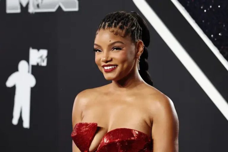 Les personnages emblématiques de Halle Berry inspirent les looks d'Halloween par Tyla, Halle Bailey et Coi Leray News
