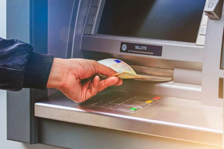 Ces deux jours de la semaine sont les plus ciblés pour les arnaques à la carte bancaire
