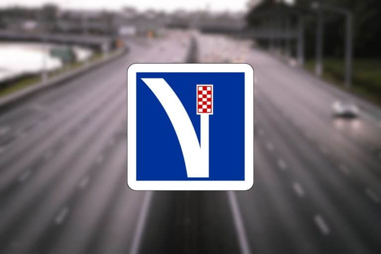 Ce panneau encore méconnu permet pourtant de sauver des vies, voici sa signification