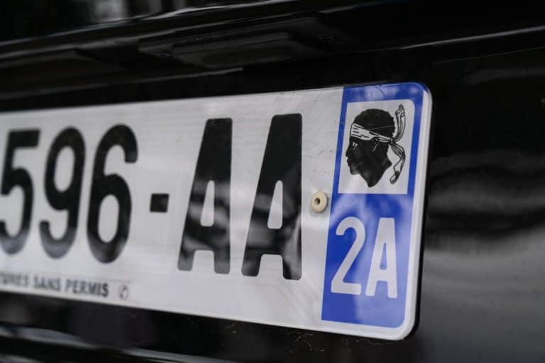 Ces 3 lettres sont interdites sur les plaques d&rsquo;immatriculation, voici pourquoi