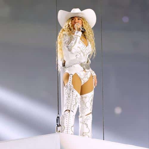 T-Pain loue Beyonce pour avoir ouvert la porte à la musique country
            


