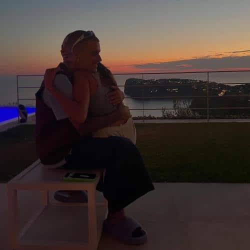 Justin Bieber appelle sa femme Hailey Bieber son «pour toujours et toujours»
            


