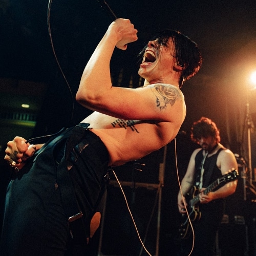 Yungblud reprend des cinémas dans le monde avec un nouveau documentaire "Yungblud. Tu es prêt, mon garçon?"
            

