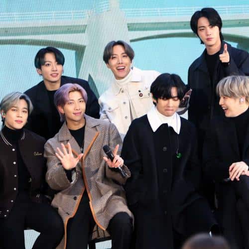 BTS insiste sur le fait qu'ils ne sont «pas impliqués dans une certaine capacité» avec l'album hommage à Michael Jackson
            

