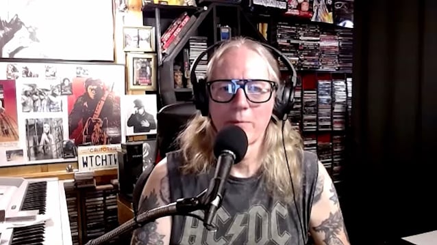 BLABBERMOUTH.NET