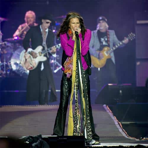 Le chanteur d'Aerosmith Steven Tyler «ne veut pas faire de tournée» et «Can't Tour», selon Joe Perry
            

