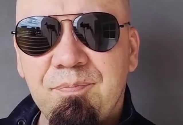BLABBERMOUTH.NET