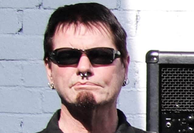 BLABBERMOUTH.NET