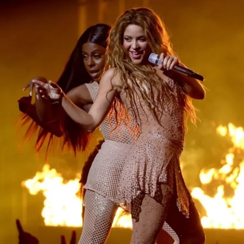 Shakira conclut la tournée nord-américaine record, annonce la deuxième étape latino-américaine
            

