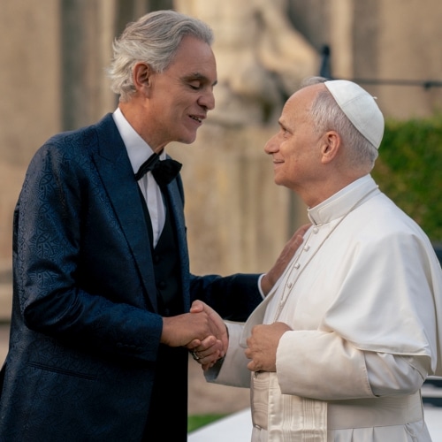 Andrea Bocelli dirige et se produit lors du concert historique du Vatican
            

