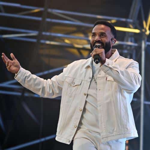 Craig David publie une nouvelle piste pour juste manger une campagne publicitaire
            

