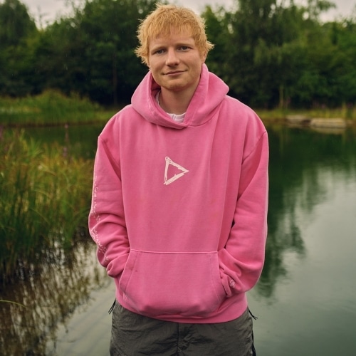 Ed Sheeran Nets neuvième album officiel numéro 1 avec jeu
            

