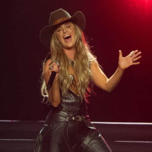 Girl Power domine 2025 Nominations des CMA Awards avec Lainey Wilson, Megan Moroney et Ella Langley
            

