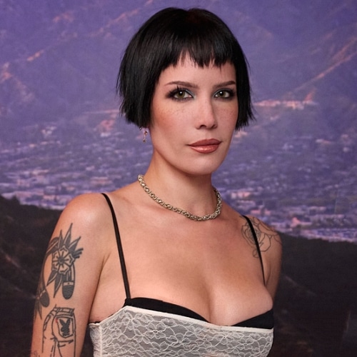Halsey: "Je n'ai pas aimé être aussi célèbre"
            

