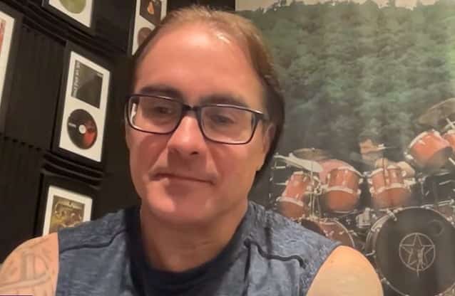 BLABBERMOUTH.NET