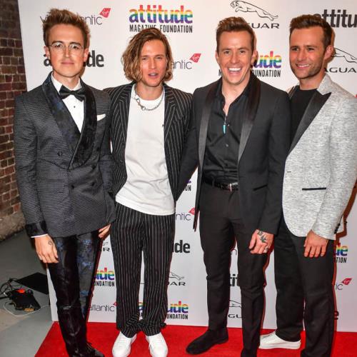 Paloma Faith dans un crachat improbable avec McFly après avoir marqué les `` TEEN BAND ''
            

