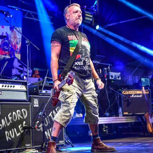 Peter Hook 'triste' il n'y a pas d'archives de division de joie
            

