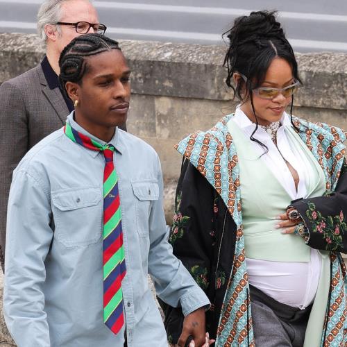 Un $ ap rocky est «priant» pour une fille
            

