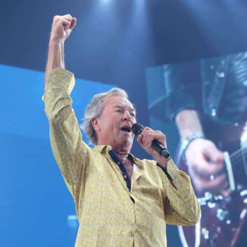 Le rockeur de Deep Purple, Ian Gillan, n'a plus que « 30 % de vision »
            

