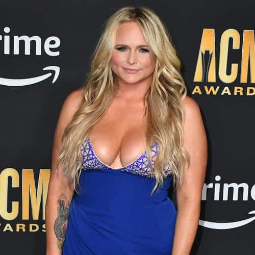 Miranda Lambert pleure la mort de « deux petites pépites »
            

