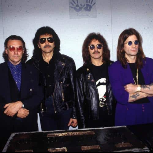 Sharon Osbourne demande l'abandon de la sortie des premiers enregistrements de Black Sabbath
            

