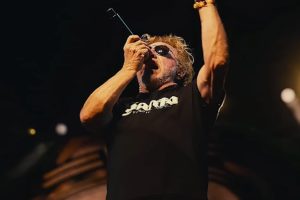 SAMMY HAGAR lors de sa résidence à Las Vegas : « C&rsquo;est un rêve devenu réalité pour une rock star âgée qui veut toujours se produire »