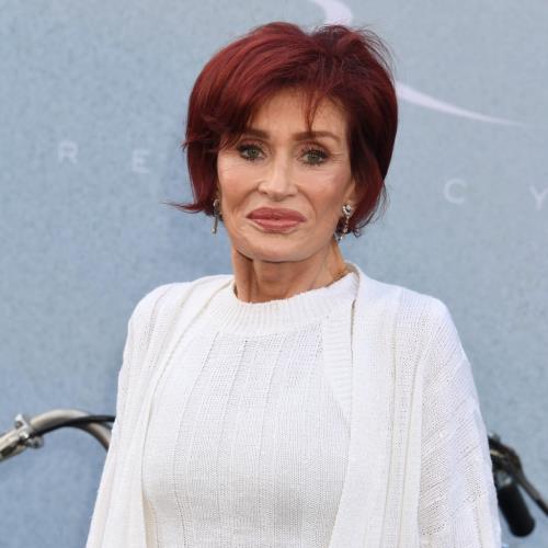 Sharon Osbourne révèle la raison pour laquelle elle n'est pas « allée avec Ozzy » à sa mort
            

