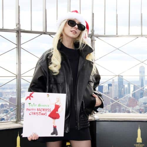 Taylor Momsen a refusé d'enregistrer la chanson How the Grinch Stole Christmas pendant des années
            


