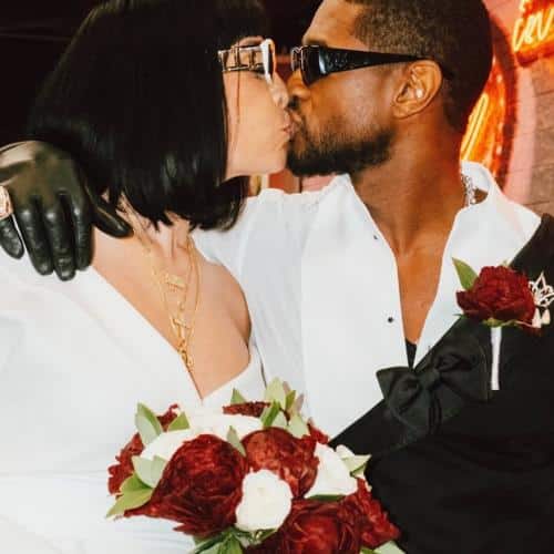 Usher célèbre son 2e anniversaire de mariage avec un doux hommage
            

