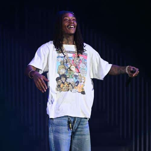 Wiz Khalifa annonce la mort subite de son père à 63 ans
            

