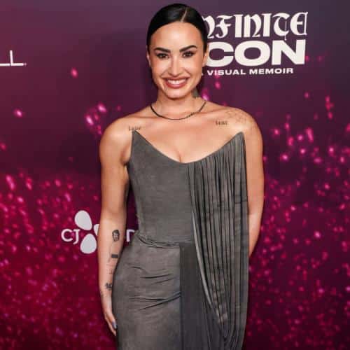 Demi Lovato se sent « un peu dépassée et nerveuse » avant la tournée It's Not That Deep
            


