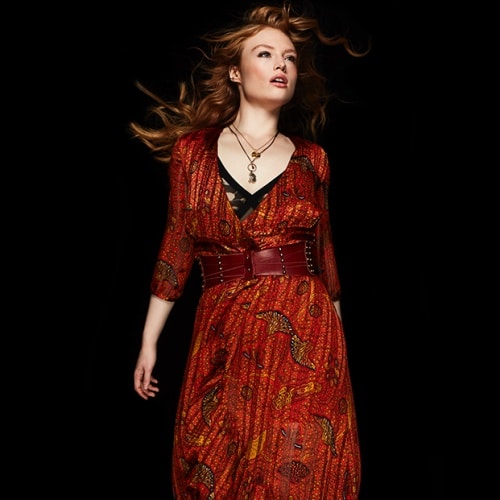Freya Ridings : Récupérer sa voix après une bataille industrielle « toxique »
            

