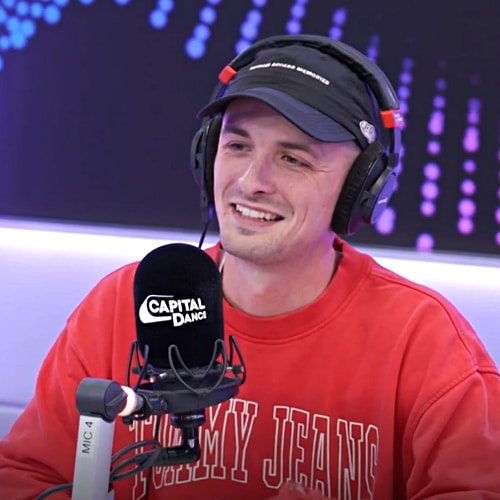 "Je suis de nouveau tombé amoureux de ma musique" : Ewan McVicar s'ouvre sur le burn-out et les nouveaux projets
            

