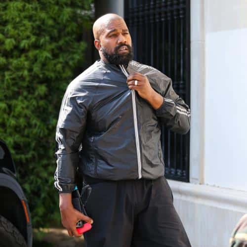 Kanye West révèle la tracklist de BULLY et affirme qu'aucune IA n'a été utilisée dans la réalisation du disque
            

