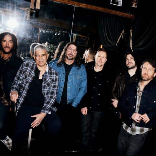 Les Foo Fighters sortent leur nouveau single Caught In The Echo
            

