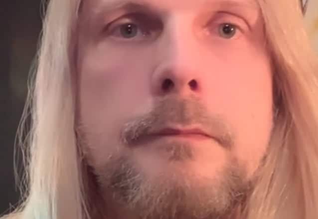 BLABBERMOUTH.NET