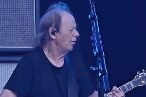 STEVIE YOUNG, guitariste d&rsquo;AC/DC, hospitalisé à Buenos Aires