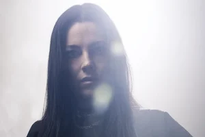 AMY LEE d&rsquo;EVANESCENCE à propos de Women In Metal : « La sororité rock et métal est incroyable parce que c&rsquo;est un groupe en constante croissance »